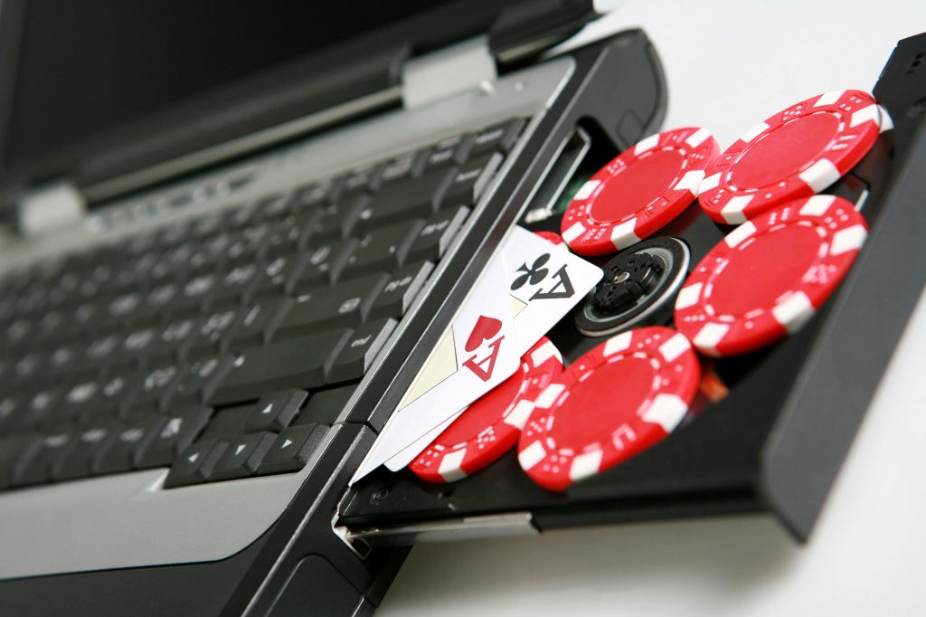 play online gambling